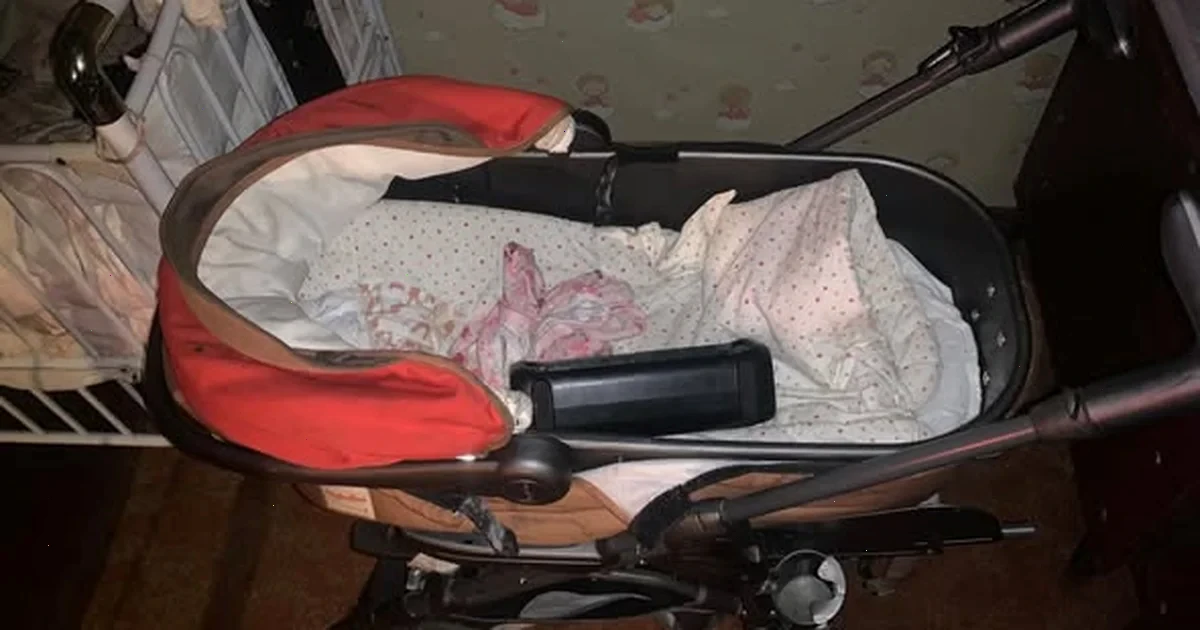 дитина з бронхітом і пневмонією