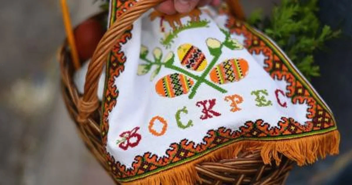 обов'язкові продукти для великоднього кошика