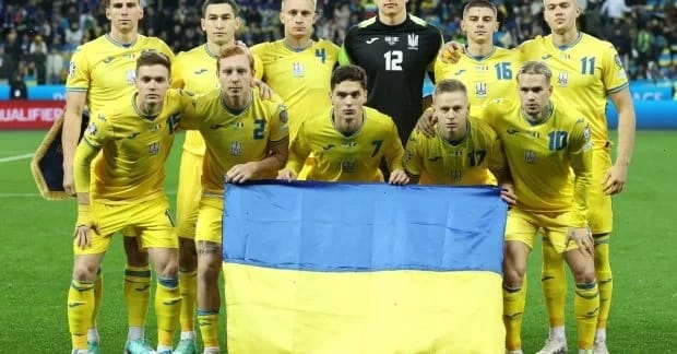 Ребров представив заявку на матч зі Швецією: дебютант не потрапив до списку