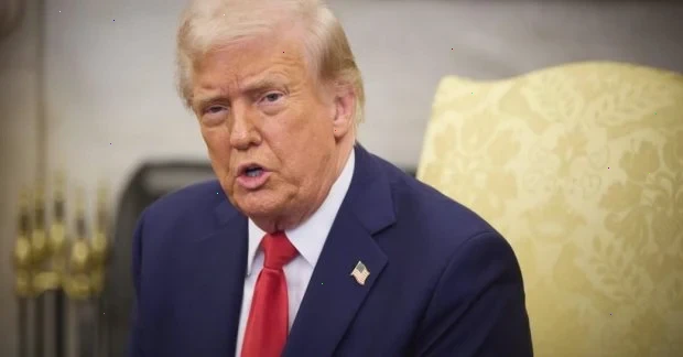 "Він не думав, що буде цілувати мене в дупу": Трамп про принца Саудівської Аравії