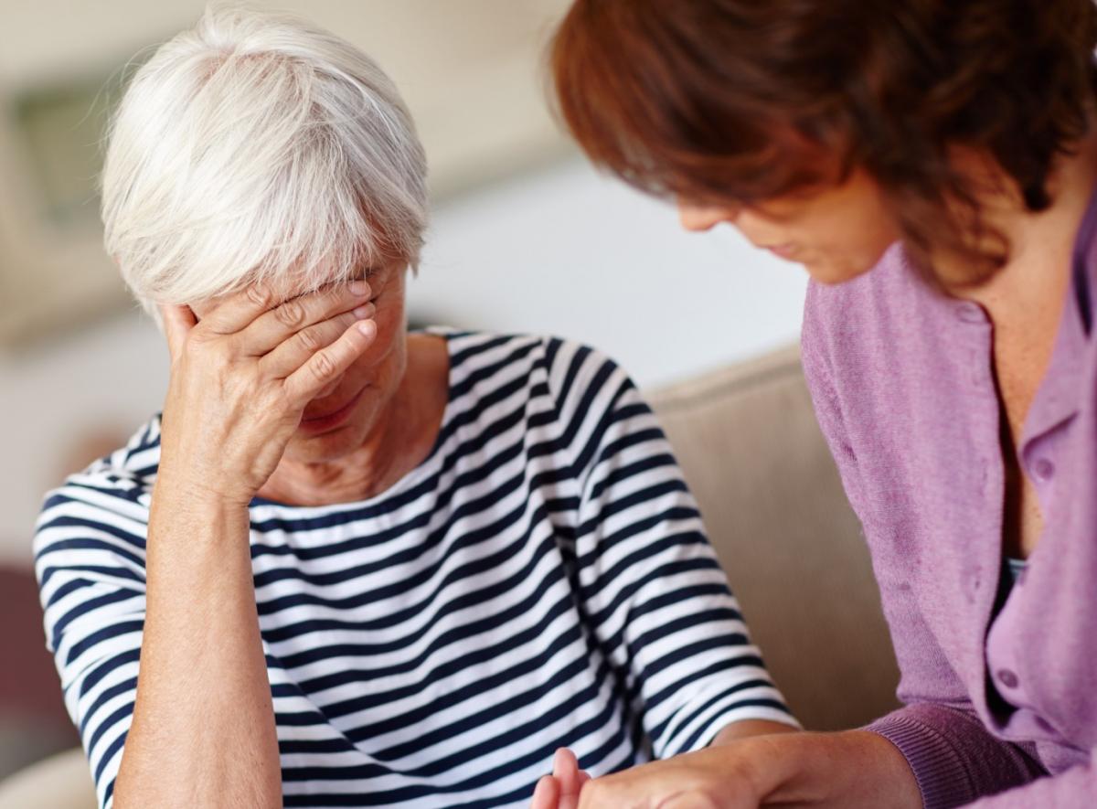 Справа не в невдячності: чому дорослі діти рідко відвідують батьків