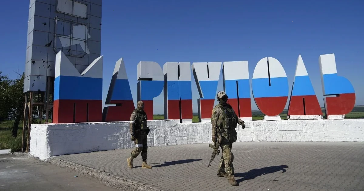 чому українці повертаються в окупацію