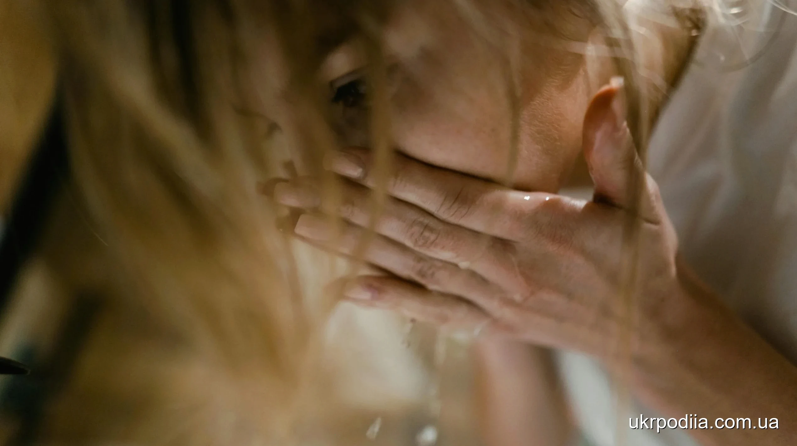 Японки вмиваються водою