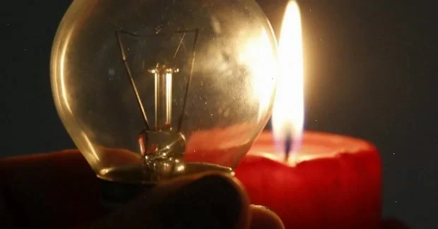 Графіки відключень на пʼятницю: чи будуть вимикати світло після масованого обстрілу