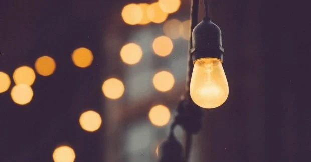 Графіки на четвер: чи вимикатимуть світло в Україні 2 квітня