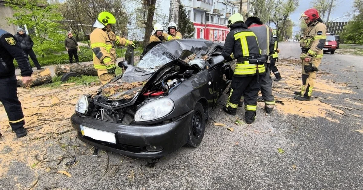 Негода в Україні: кількість загиблих зросла до трьох осіб