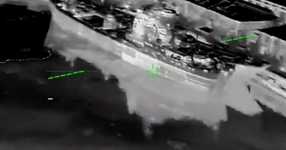 Сбу уразила в криму три російські військові кораблі та винищувач