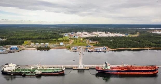 Ключовий російський порт на Балтиці втратив 40% сховищ через атаки дронів, - Reuters