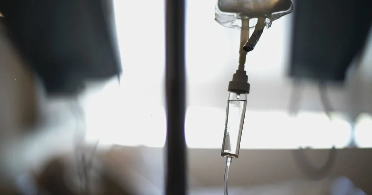 лікар помер після отрути