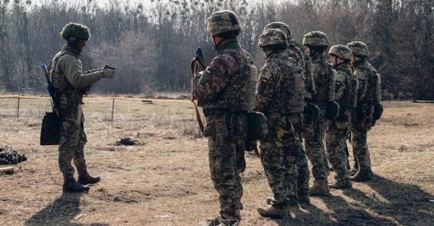 Окремий термін служби для піхоти: в Міноборони хочуть подолати проблему СЗЧ