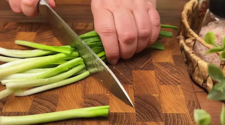 Italian tomato cucumber salad — step 2