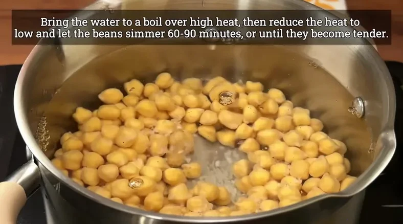 Mediterranean Chickpea Salad — Healthy & Delicious