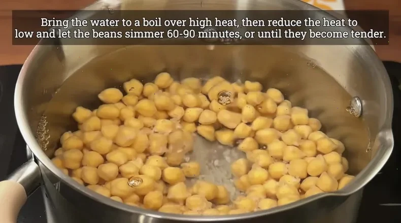 Mediterranean Chickpea Salad — Quick & Healthy Delight