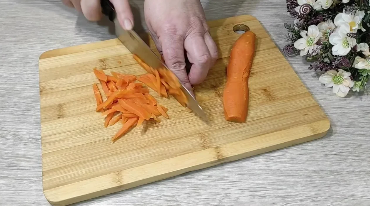 салати з простих продуктів — крок 4, покроковий рецепт