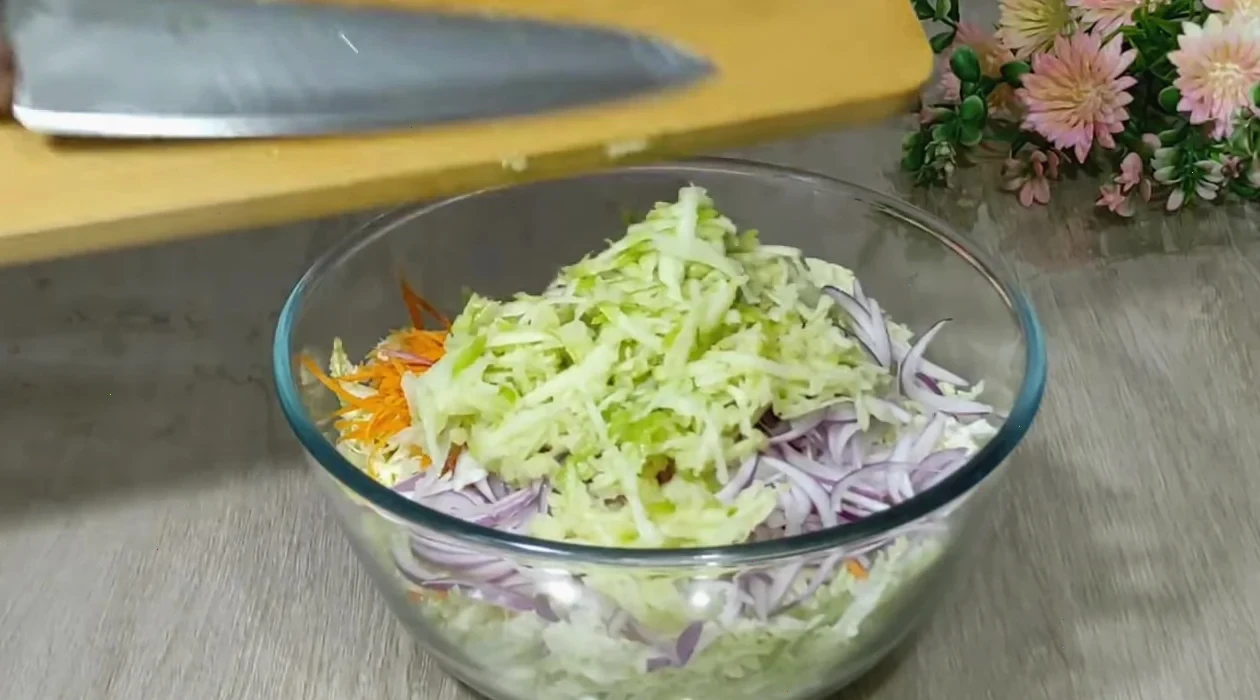 салати з простих продуктів — крок 7, покроковий рецепт