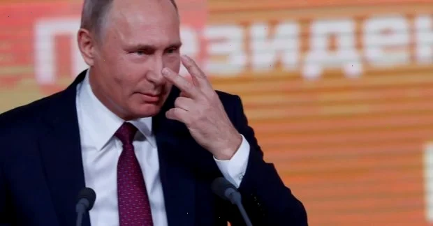 Росія продає дедалі менше нафти, але заробляє на ній більше, – Bloomberg