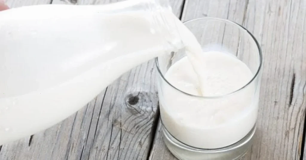 Що пити для зміцнення кісток: рекомендації дієтологів