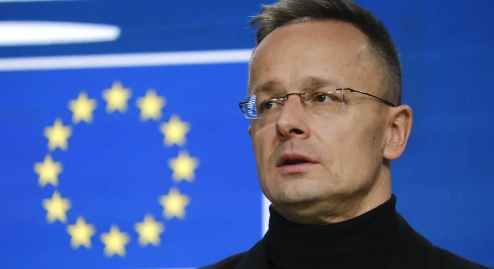 "Це мене глибоко зачіпає": Сіярто заявив, що ніколи не служив російським інтересам