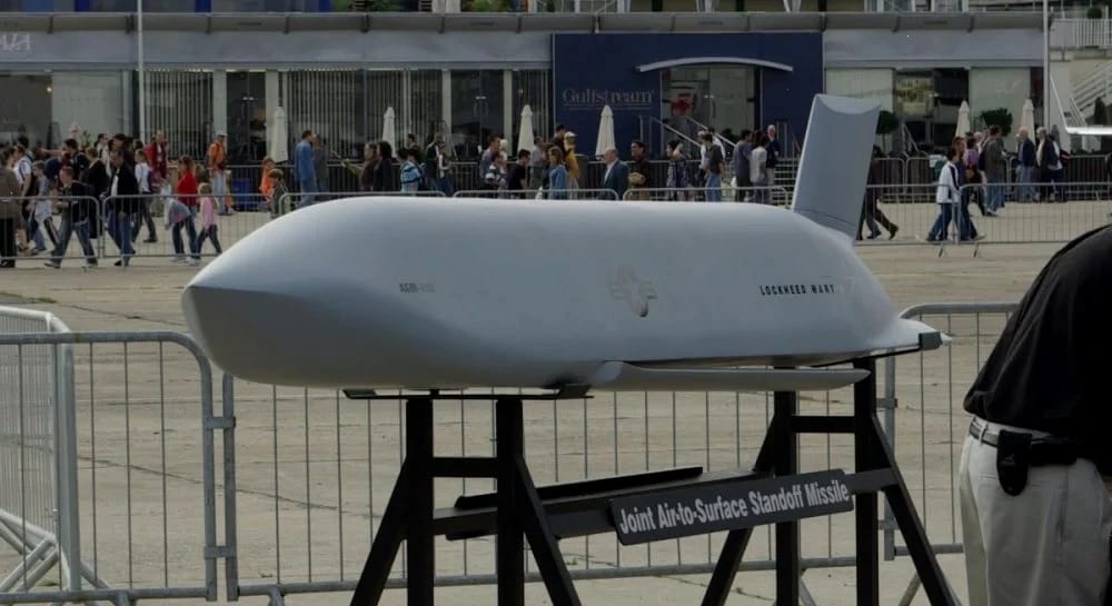 США задіють проти Ірану майже всі запаси крилатих ракет-невидимок, – Bloomberg