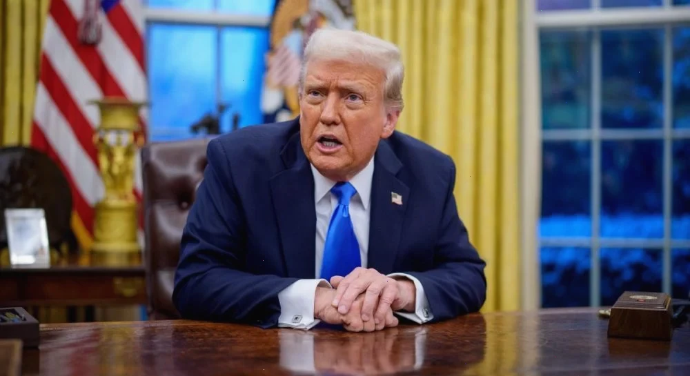 "Вони віддадуть нам усе, у них немає карт": Трамп пригрозив знищити всю енергетику Ірану