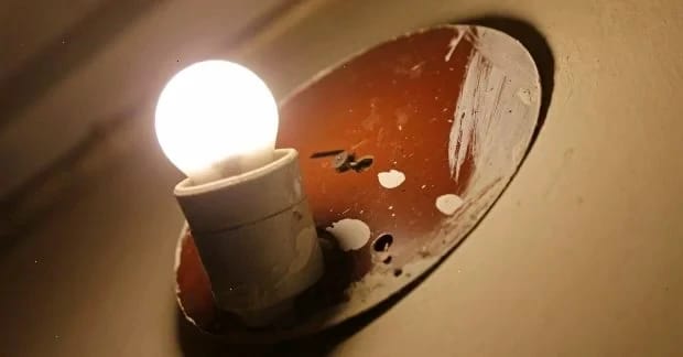 Чи будуть вимикати українцям світло у четвер: в "Укренерго" дали відповідь