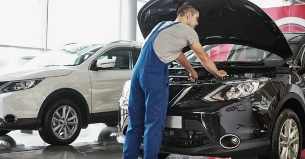 В Україні запровадять обовʼязковий техогляд для всіх авто: в уряді озвучили строки