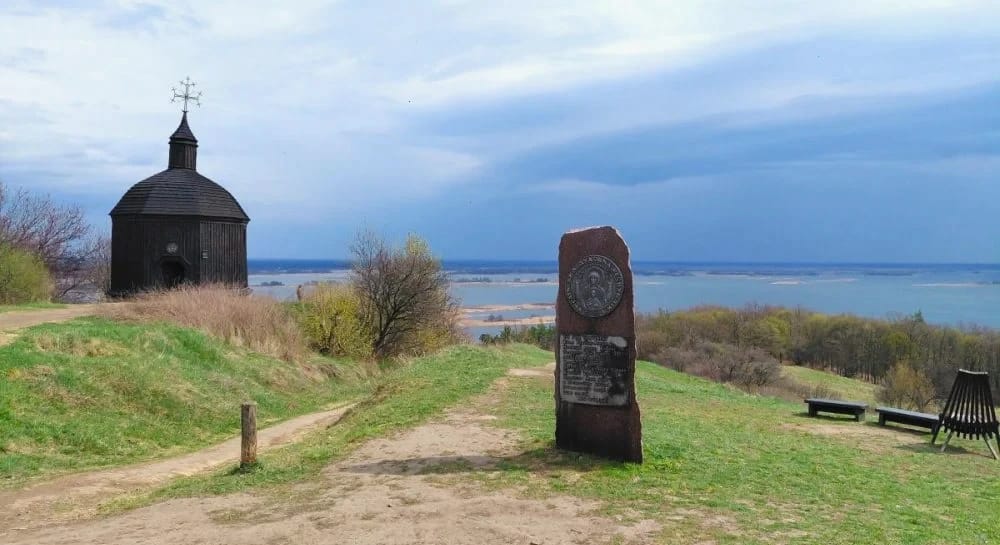 На Великдень у Витачів: місце сили на мальовничих схилах Дніпра