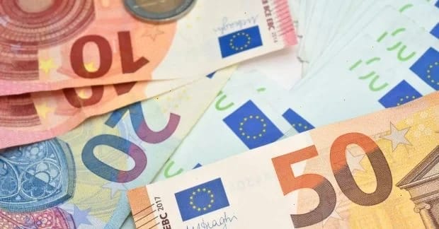 Євро встановило новий рекорд щодо гривні: офіційний курс валют на п’ятницю