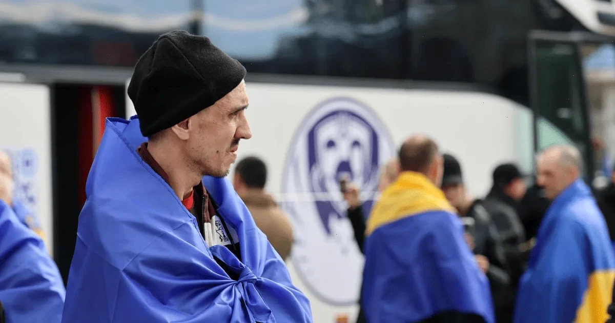 звільнення військових з полону