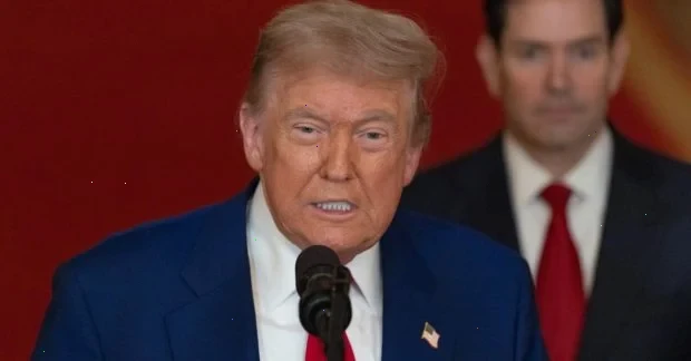 "Я не був залучений у цю справу": Трамп вперше відреагував на поразку Орбана на виборах